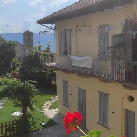 Hostel Del Quadrifoglio Ameno